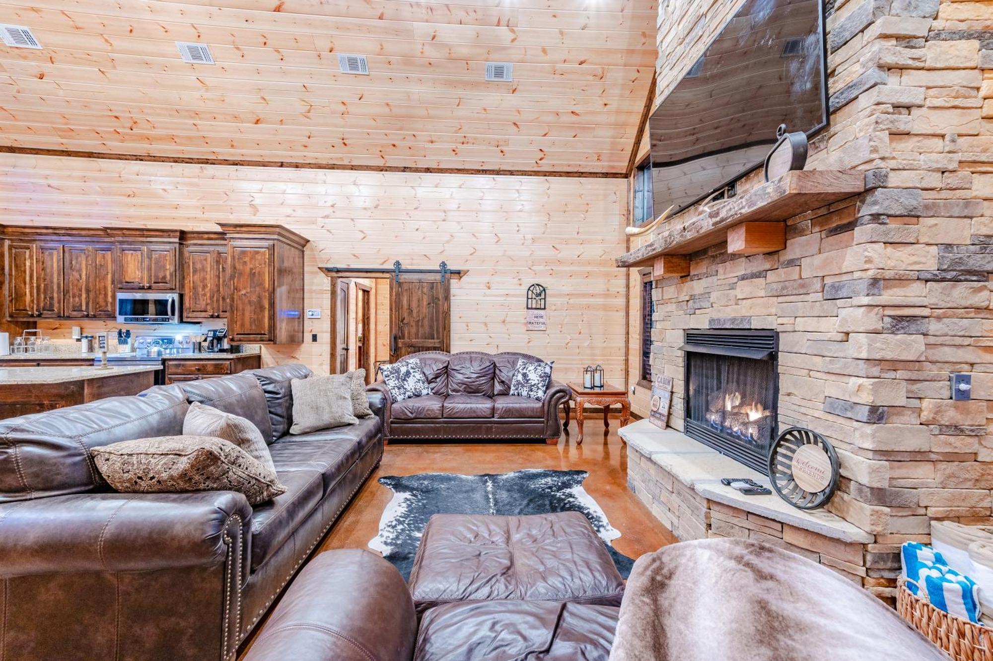 The Luxurious Blue Sky Lodge Is Epic! Broken Bow Exterior photo