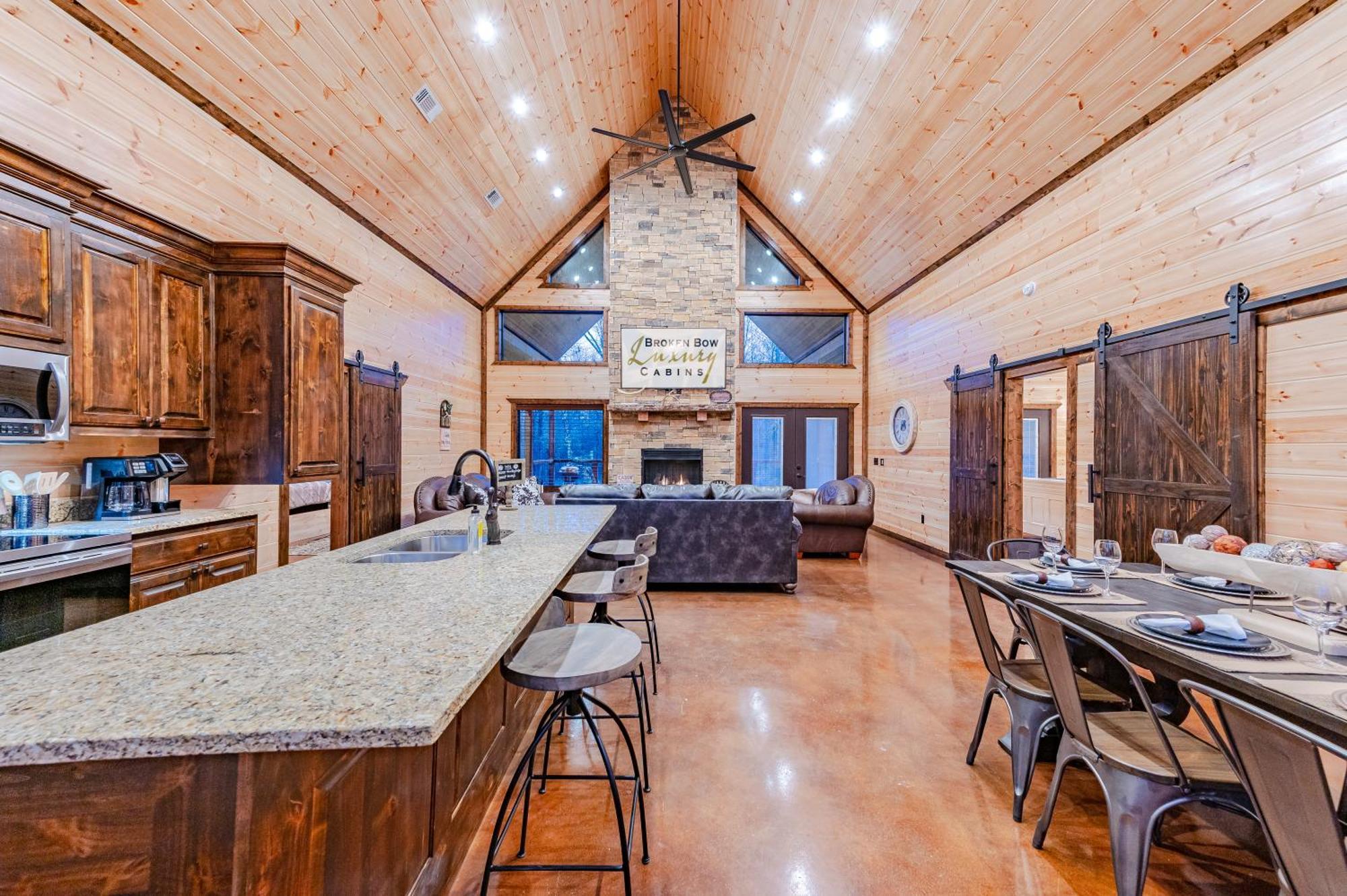 The Luxurious Blue Sky Lodge Is Epic! Broken Bow Exterior photo